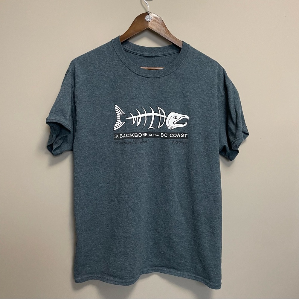 Fisherman’s Wharf Victoria Fish Bones Grey T-Shirt Men’s Small